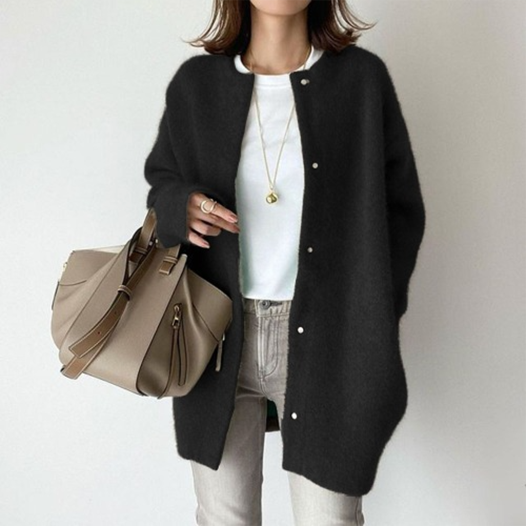 AMANDA – RAFFINIERTER LAGEN-CARDIGAN