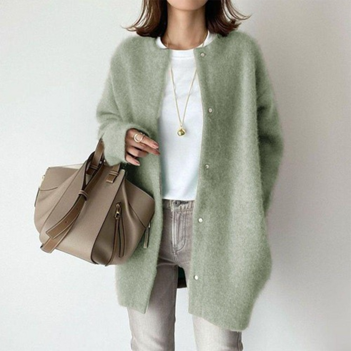 AMANDA – RAFFINIERTER LAGEN-CARDIGAN