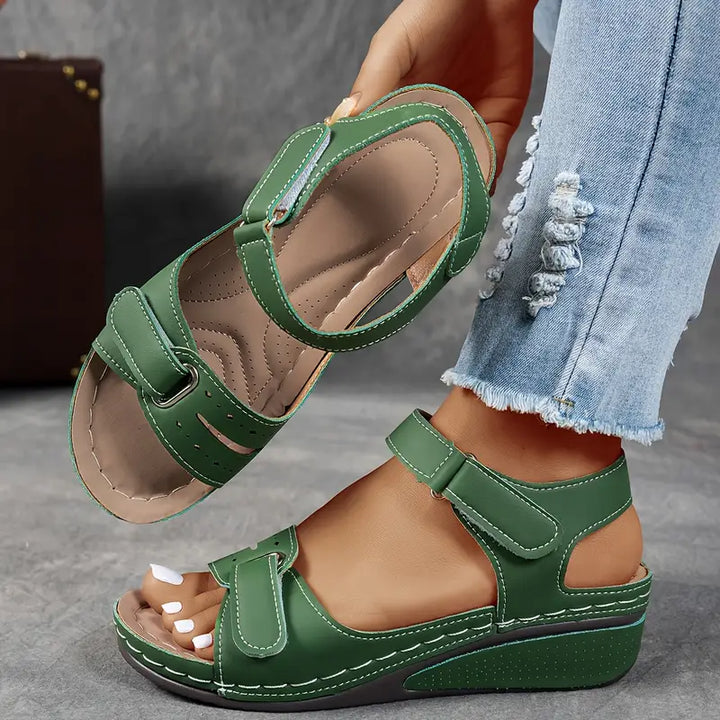 Ella™ – Orthopädische Keilsandalen
